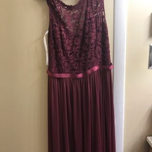 David’s Bridal Wine Lace Bridesmaid Dress